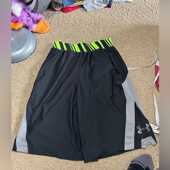 Under Armour Basketball Shorts - Picture 1 of 4
